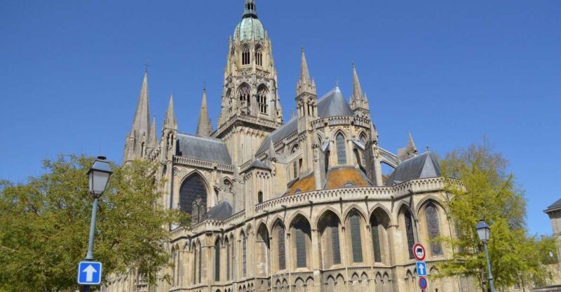 Bayeux: Private Guided Walking Tour - Discover Bayeux: A Private Guided Walking Tour