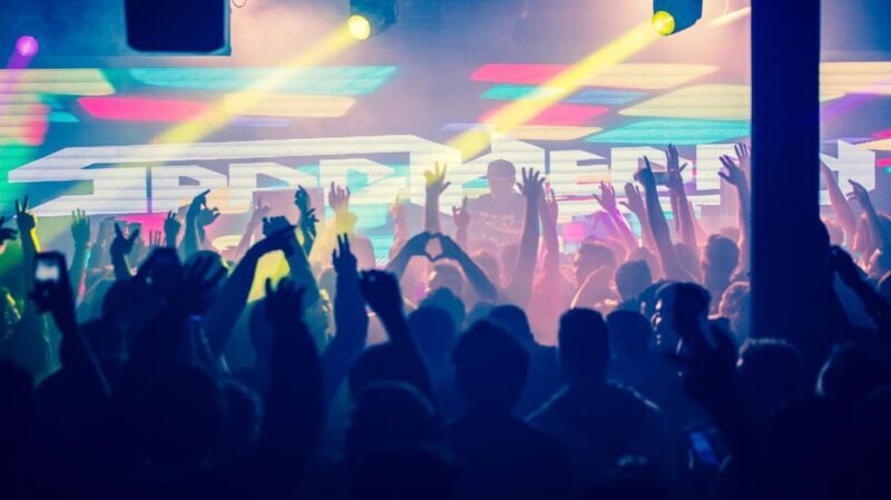 BCN Night Card- Best way to enjoy Barcelona's nightlife - Key Points