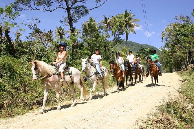 Beach Horse Ride with countryside amber cove & Taino Bay - Who Should Consider This Tour?