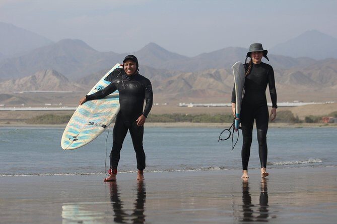 Beach tour and surfboards for rent in Lima, Peru - Key Points