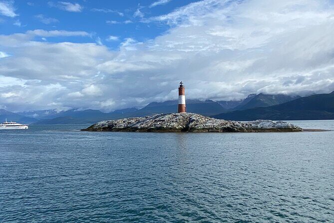 Beagle Channel Boat Navigation from Ushuaia - An Overview of the Experience