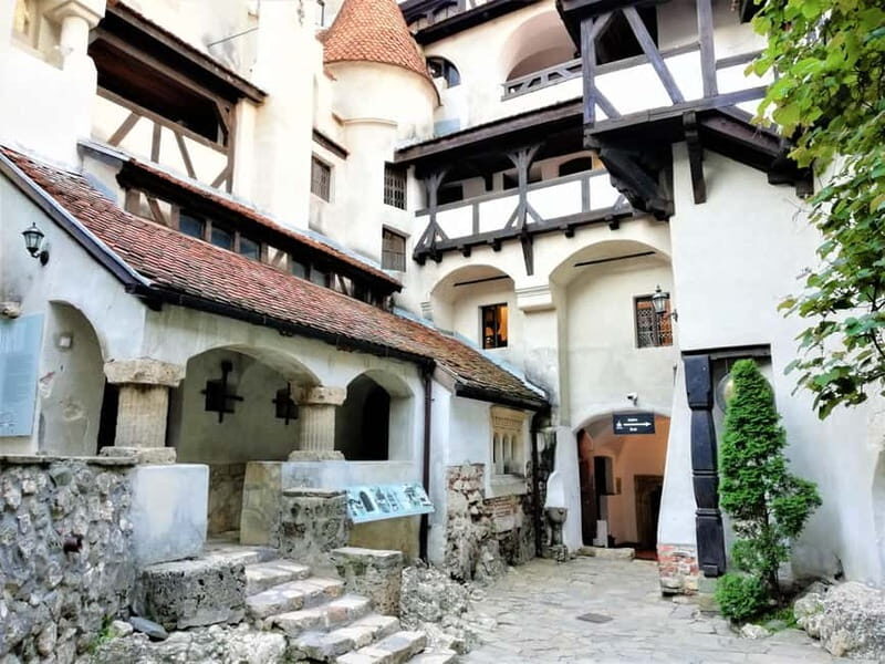 Bear Sanctuary, Dracula's Castle and Brasov | Private Tour - FAQs