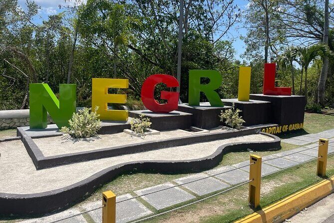 Beautiful Sunset Tour at the Rick's Cafe in Negril - Experience the Best of Negril with the Sunset Tour at Ricks Cafe