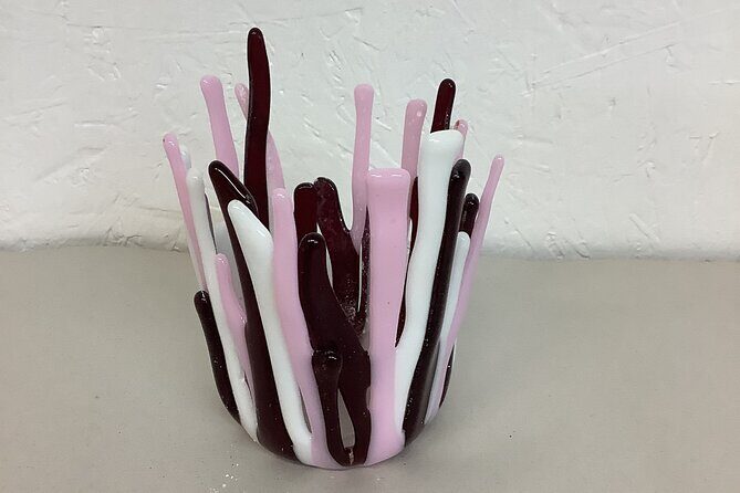 Beginner Glass Fusing Class at Sarasota School of Glass - Discover the Creative World of Glass Art with the Beginner Glass Fusing Class at Sarasota School of Glass