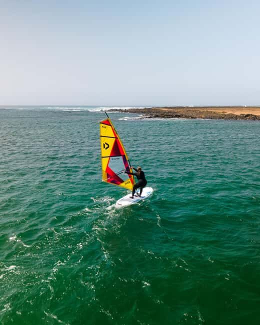 Beginner windsurf course in El Cotillo (4 hours) - Key Points