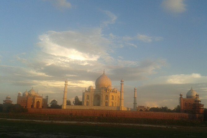 Behind the Taj Mahal with Sunrise or Sunset view by Tuk Tuk Ride - Who Should Consider This Tour?