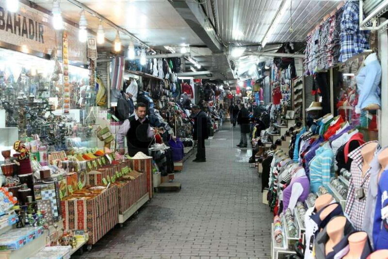 Beijing: Acrobatic Show, Pearl Market, & Peking Duck Dinner - Key Points