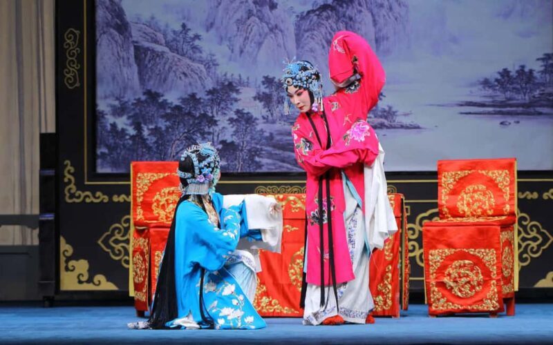 Beijing Acrobatics Show And Peking Opera Tour With Transfer - Key Points
