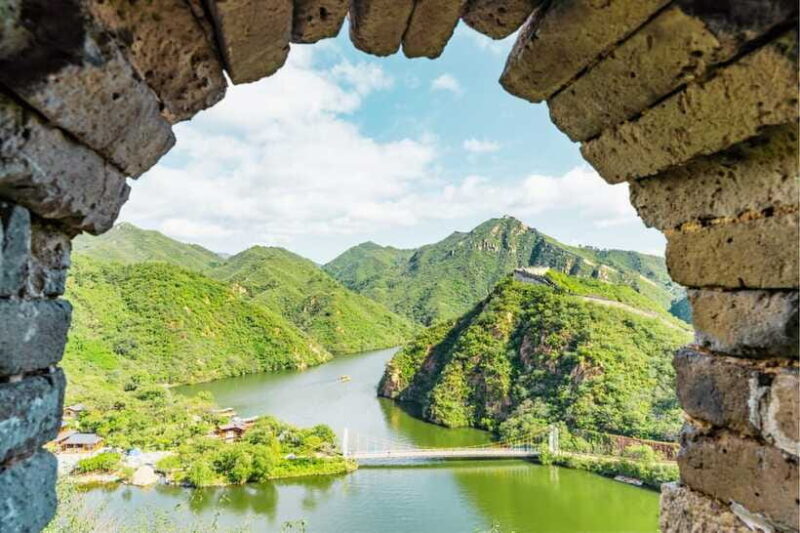 Beijing: Huanghuacheng Lakeside Great Wall Bus/Private Tour - Key Points