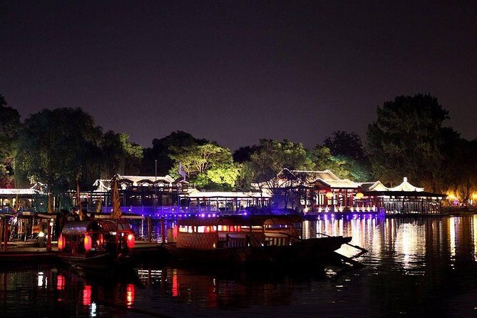 Beijing Imperial Dining Experience at Bai Jia Da Yuan Restaurant with Houhai Lake Bar Tour - Discovering the Imperial Past and Modern Beijing