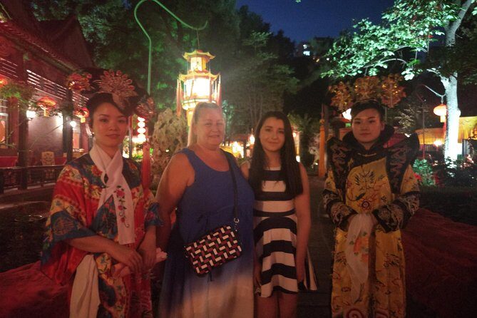 Beijing Imperial Dining Experience at Bai Jia Da Yuan Restaurant with Houhai Lake Bar Tour - Authenticity and Value