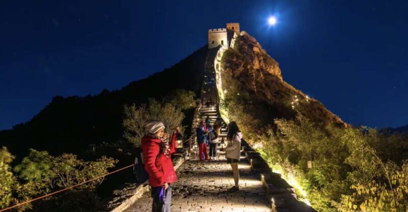 Beijing: Jinshanling, Simatai Wall and Gubei Water Town Tour - Key Points