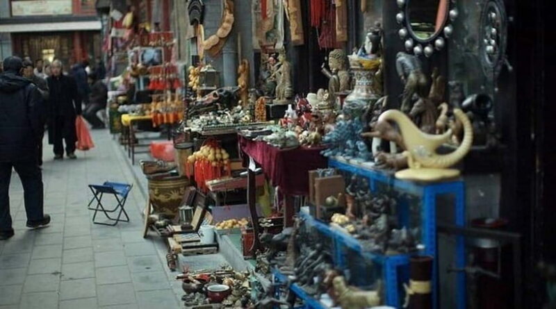 Beijing: Panjiayuan Antique Market Guided Tour - Key Points