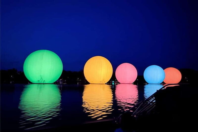 Beijing: Panjiayuan Market&Liangma River Cruise Night Tour - The Value of a Private Guided Experience