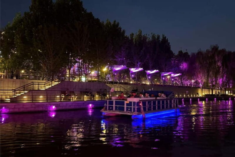 Beijing: Panjiayuan Market&Liangma River Cruise Night Tour - FAQs
