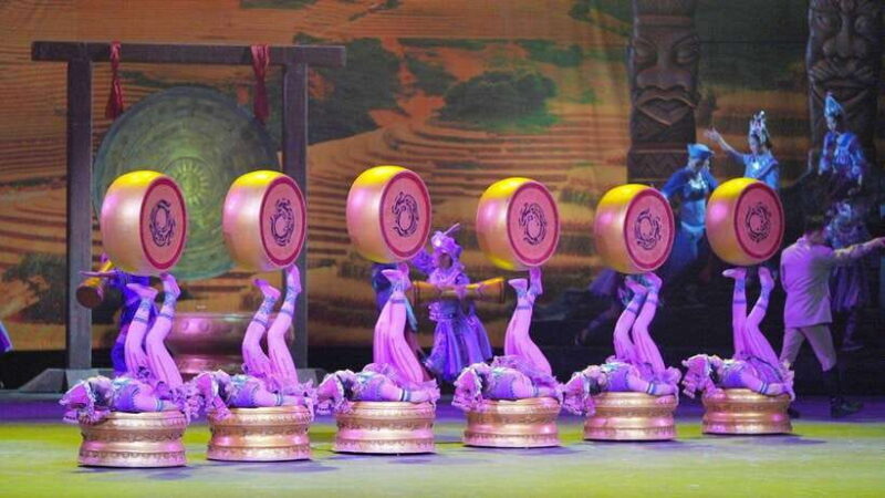 Beijing: Red Theatre Acrobatics Show Ticket-Local Must-See - Key Points