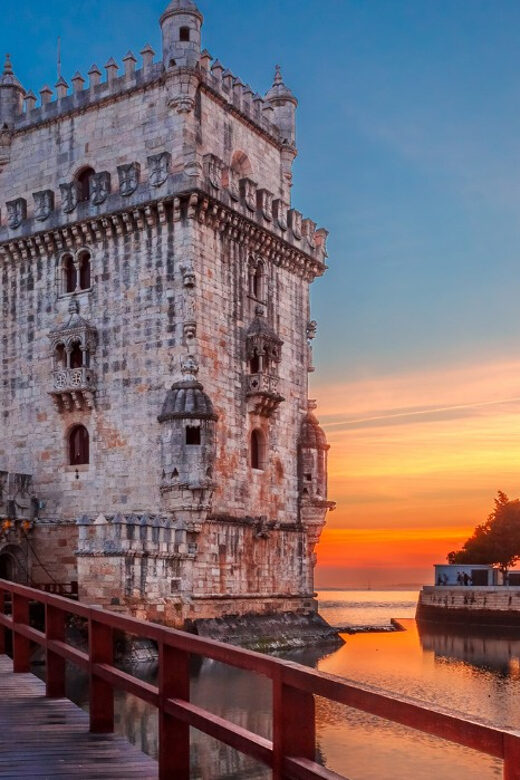 Belém Walking Tour + Jerónimos Monastery Fast-Track Ticket - Key Points