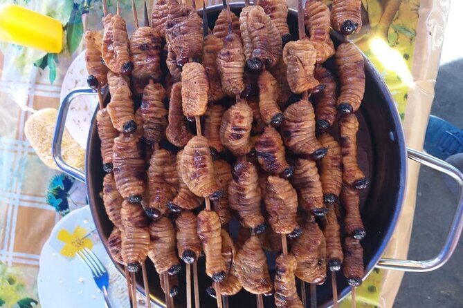 Belen Market and La Venecia Loretana Tour With A Local Guide - Key Points