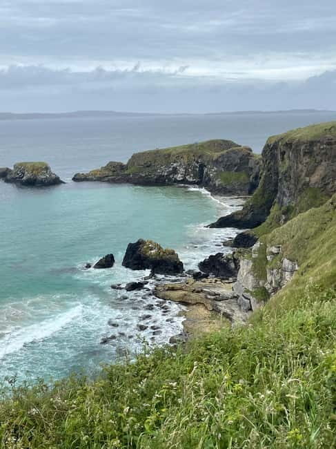 Belfast city & Giants Causeway 16 PAX private Tour - Exploring the Full Experience of the Belfast & Giants Causeway Tour