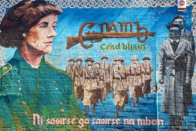 Belfast Famous Black taxi political mural peace wall tour 2 hour - Who Will Love This Tour?