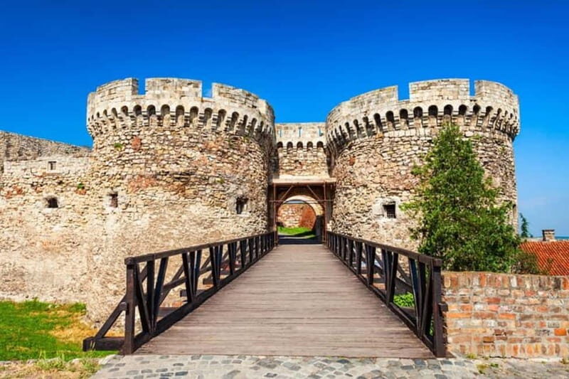 Belgrade: Private custom tour with a local guide - Key Points