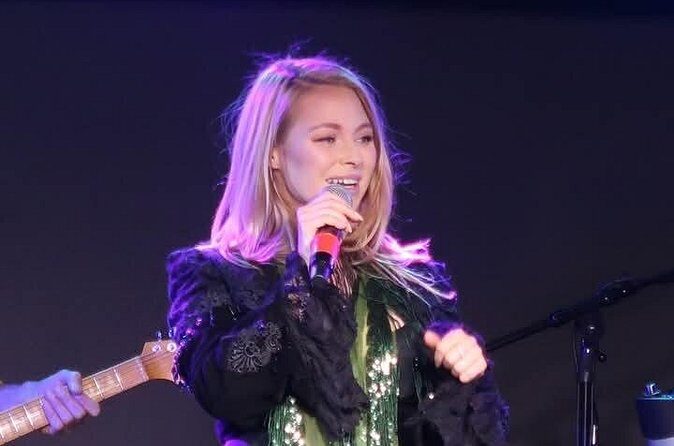 Bellbottoms Ultimate 70's Music Experience at Alexis Park Hotel - FAQ