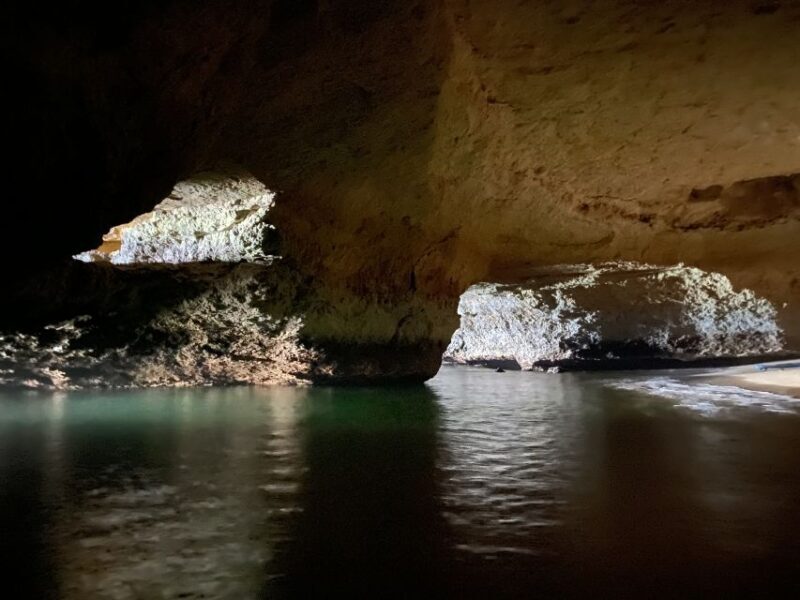 Benagil: Benagil Cave Stand Up PaddleBoard Tour at Sunrise - Comfort and Safety
