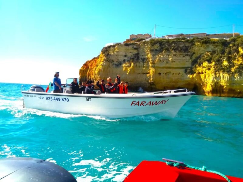 Benagil: Passeio 2 horas de Barco a Gruta de Benagil - Discovering the Algarve Coast from Portimão