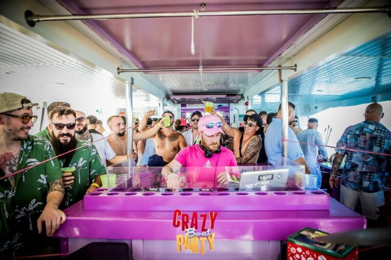 Benalmadena: Boat Party with a Drink - A Closer Look at the Boat Party Experience