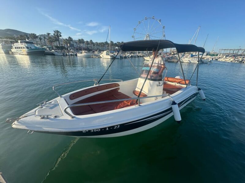 Benalmádena: Boat Rental without License - Who Will Love This Experience