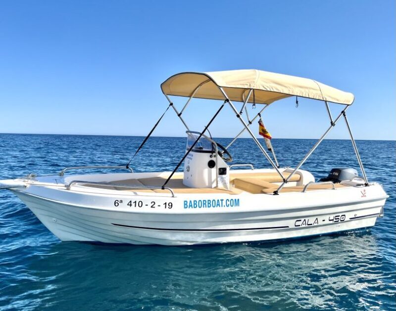Benalmádena: Costa del Sol License-Free Boat Rental - Key Points