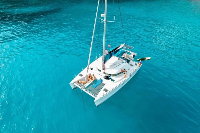 Benalmádena: Sailing & Dolphin Watching with Snacks/Drinks - Key Points