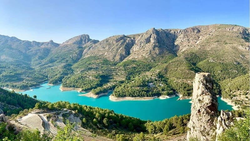 Benidorm: Mountains Guided Half-Day Jeep Trip to Guadalest - Exploring the Sierra Aitana: Mountain Adventures in Benidorm
