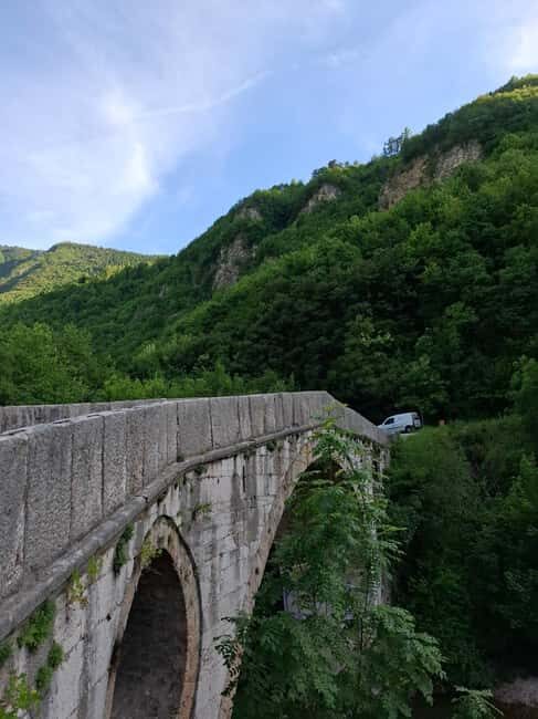 Bentbaa: Guided Walking Tour - A Walk in Nature with a Touch of History