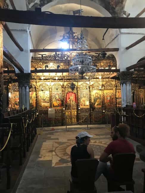 Berat Daily Tour in English,German,Italian,Spanish - FAQ
