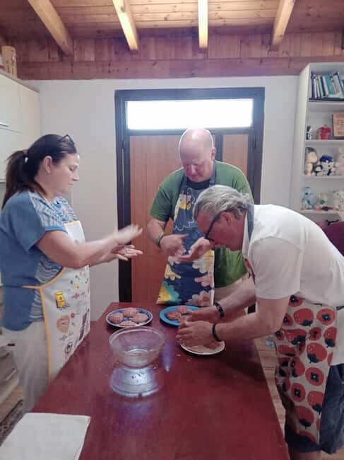 Berat: Discover Albania with Cooking Class w/ Drink Tastings - Discover Albania in Berat with a Cooking Class and Drink Tastings
