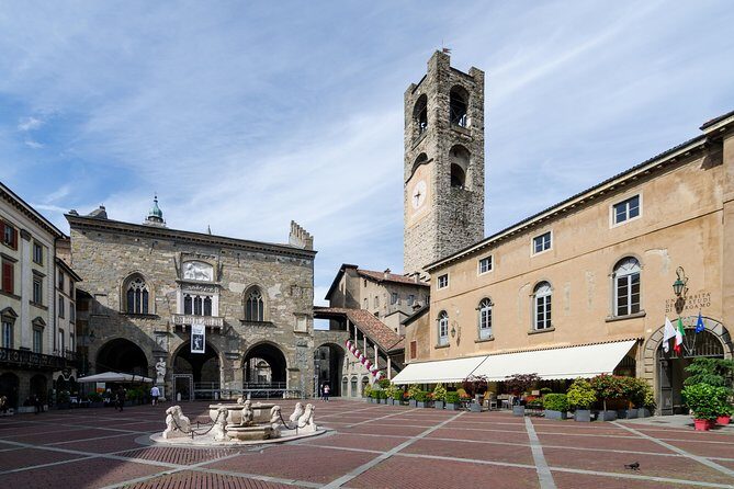 Bergamo private guided walking tour - Key Points