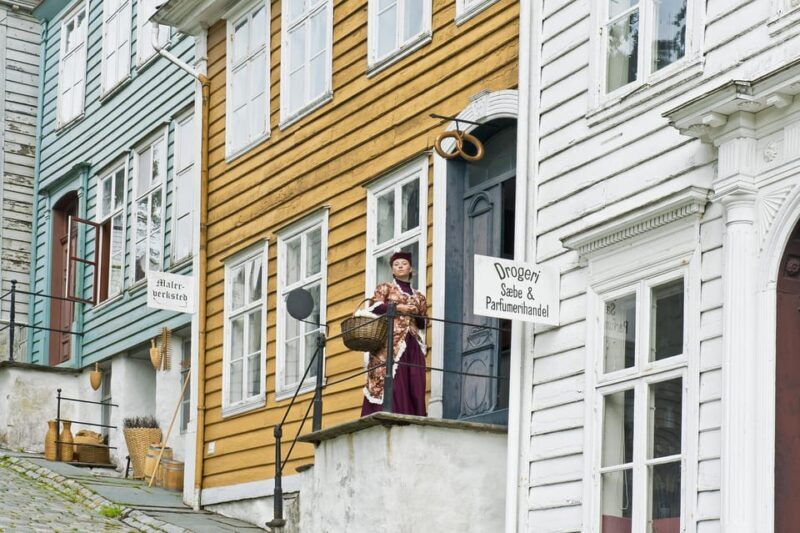 Bergen: Guided Car Tour with Old Bergen Museum & Fantoft - Practical Details and Value