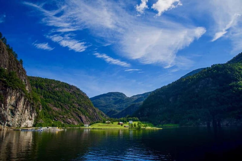 Bergen: Mostraumen Fjord Cruise with Local Guide - Bergen: Mostraumen Fjord Cruise with Local Guide — A Balancing Act of Nature and Culture