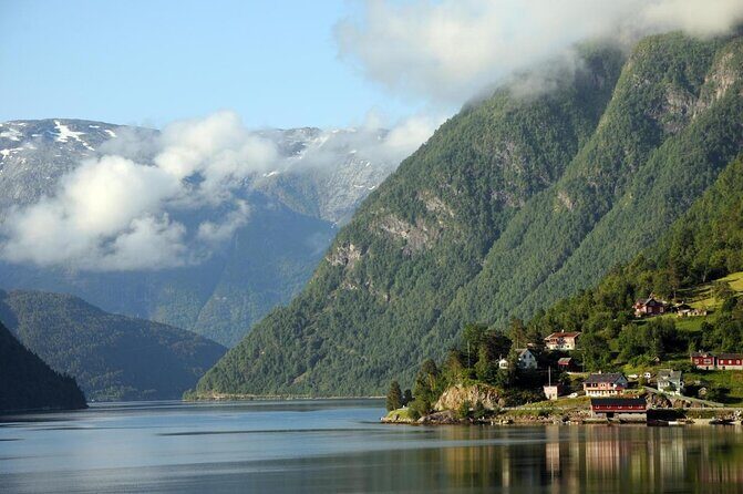Bergen: Private Full-Day Roundtrip to Hardangerfjord with cruise - Exploring the Full Itinerary: What You Can Expect