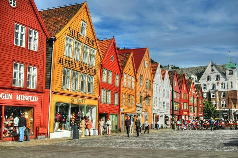 Bergen: Private Walking Tour With Local Guide - Exploring Bergen through a Local’s Eyes