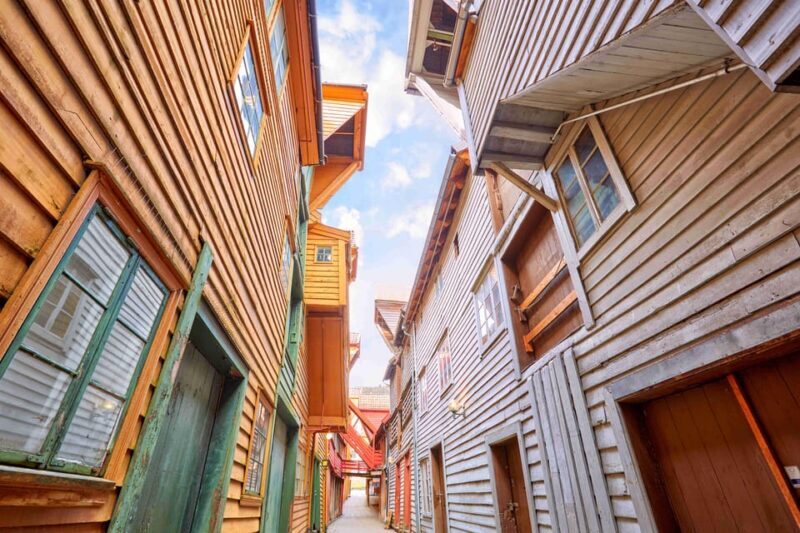 Bergen: Sightseeing Walking Tour with Ferry Ride - Who Is This Tour Best For?