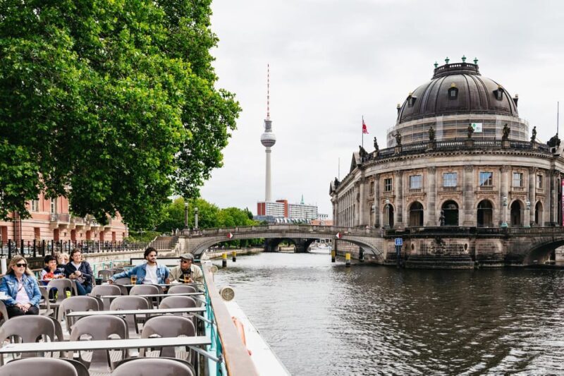 Berlin: 1-Hour City Sightseeing Cruise - An In-Depth Look at the Experience
