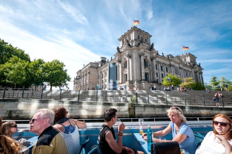 Berlin: 3.25-Hour Spree & Landwehrkanal Boat Tour - Experience Berlin from the Water: A 3.25-Hour Boat Tour