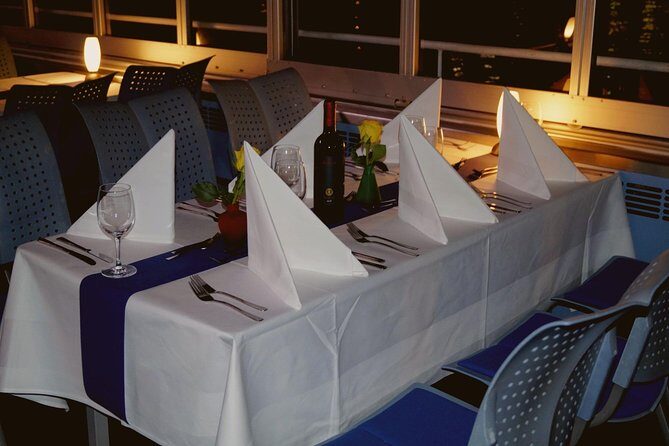 Berlin 3-Course Dinner Cruise - FAQ