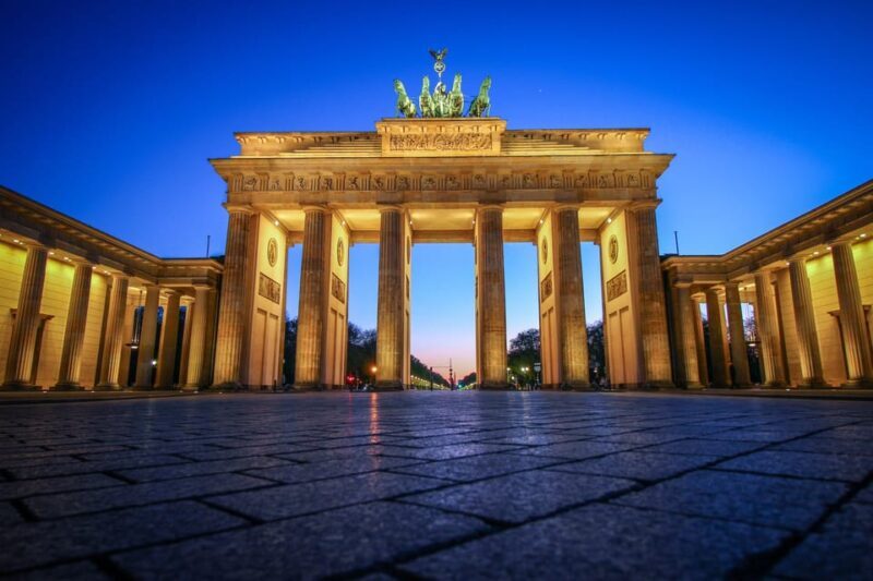 Berlin: Berlin highlights - city tour - A Closer Look at the Berlin Highlights Tour