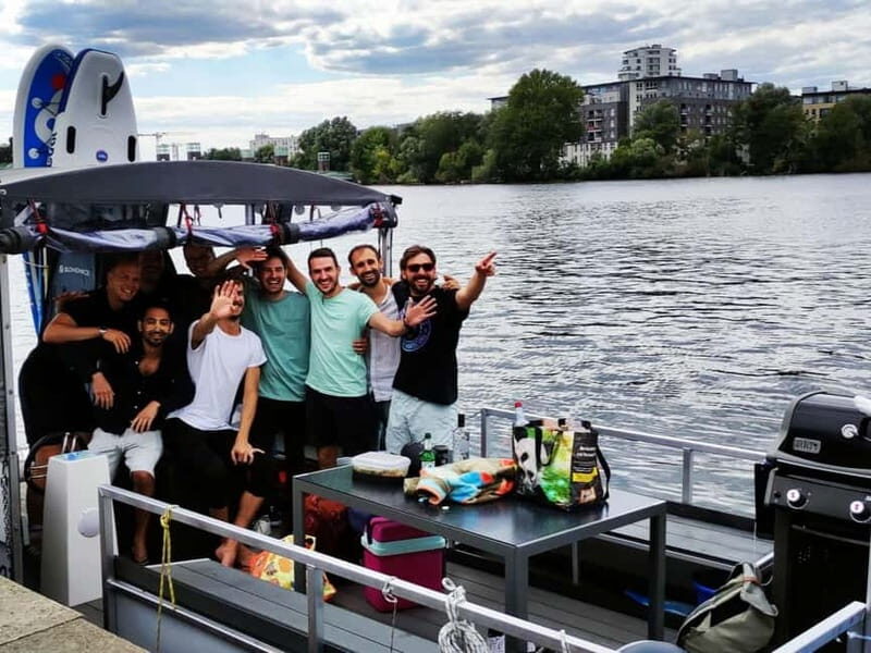 Berlin: Boat Rental BBQ boat with waterslide for 12 people - Who Should Consider This Experience?