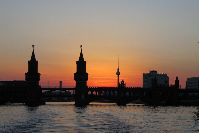 Berlin By Night by Private Minivan Highlights and Taylor made - What the Reviews Say