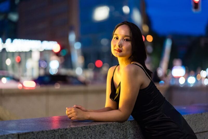 Berlin by Night: Private Photoshoot at Illuminated Cityscape - Berlin by Night: Private Photoshoot at Illuminated Cityscape