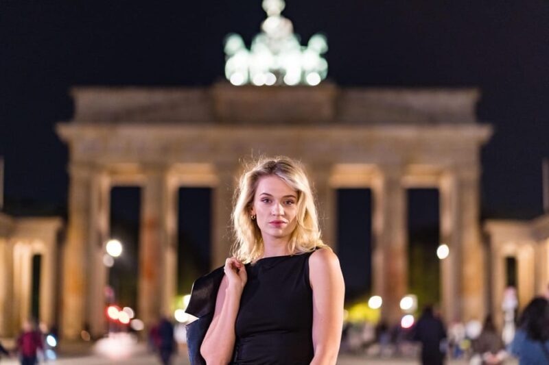 Berlin by Night: Private Photoshoot at Illuminated Cityscape - Key Points